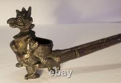 Une pipe à fumer unique faite à la main, rare et vintage représentant un griffon
