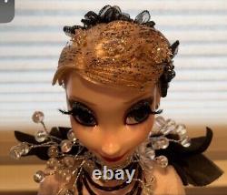 Une poupée Elsa sombre et gothique unique en son genre, édition limitée 17 de Frozen Disney