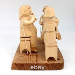 Unique C'est un Jouet Animé en Bois Sculpté à Thème de Thé, 8 par G. DeBrekht