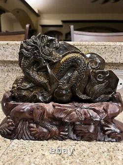 Unique D'une Sorte De Statue De Dragon Japonais Avec Base En Bois