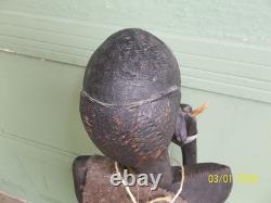Unique ! Grande sculpture tribale en bois ébonisé sculptée à la main, homme, 48 1/2