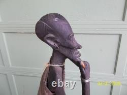 Unique ! Grande sculpture tribale en bois ébonisé sculptée à la main, homme, 48 1/2