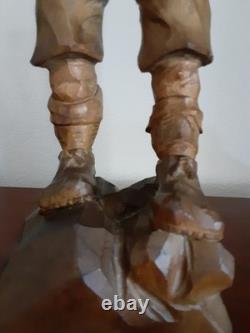VTG Personnage en bois sculpté à la main Romeo 15 1/2 pièce unique