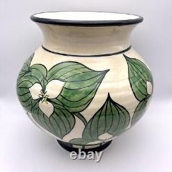 Vase Vintage Artisanal avec Trilliums Signé par l'Artiste Unique et Rare