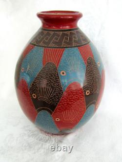 Vase grand unique peint à la main signé fait au Nicaragua